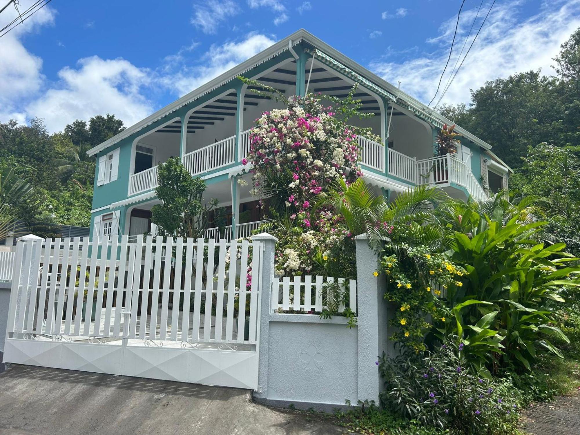 Haut De Villa Chez Lise Pointe-Noire Exterior foto